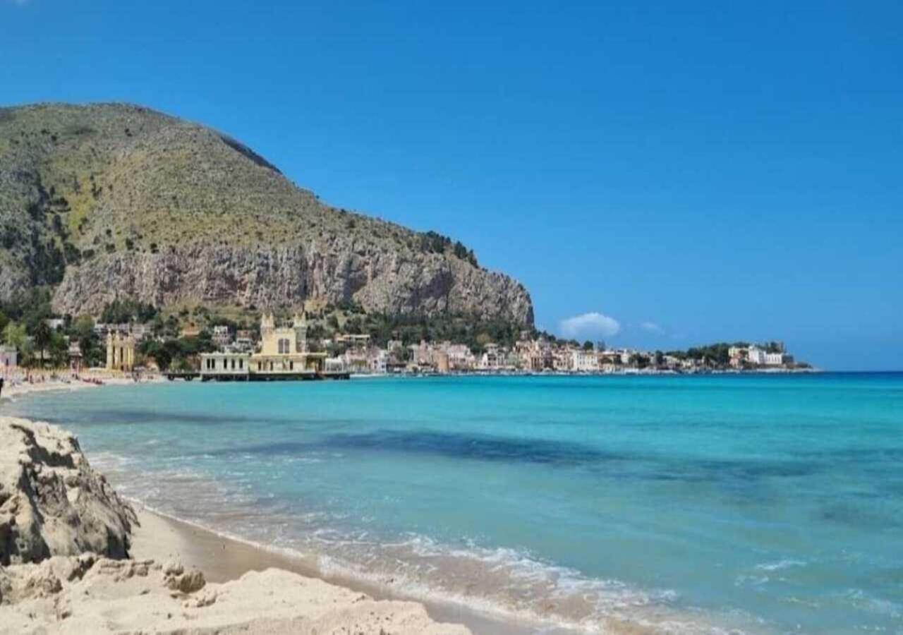 Casa Vacanza A 11 Km Dall'Aeroporto Di Palermo Каріні Екстер'єр фото
