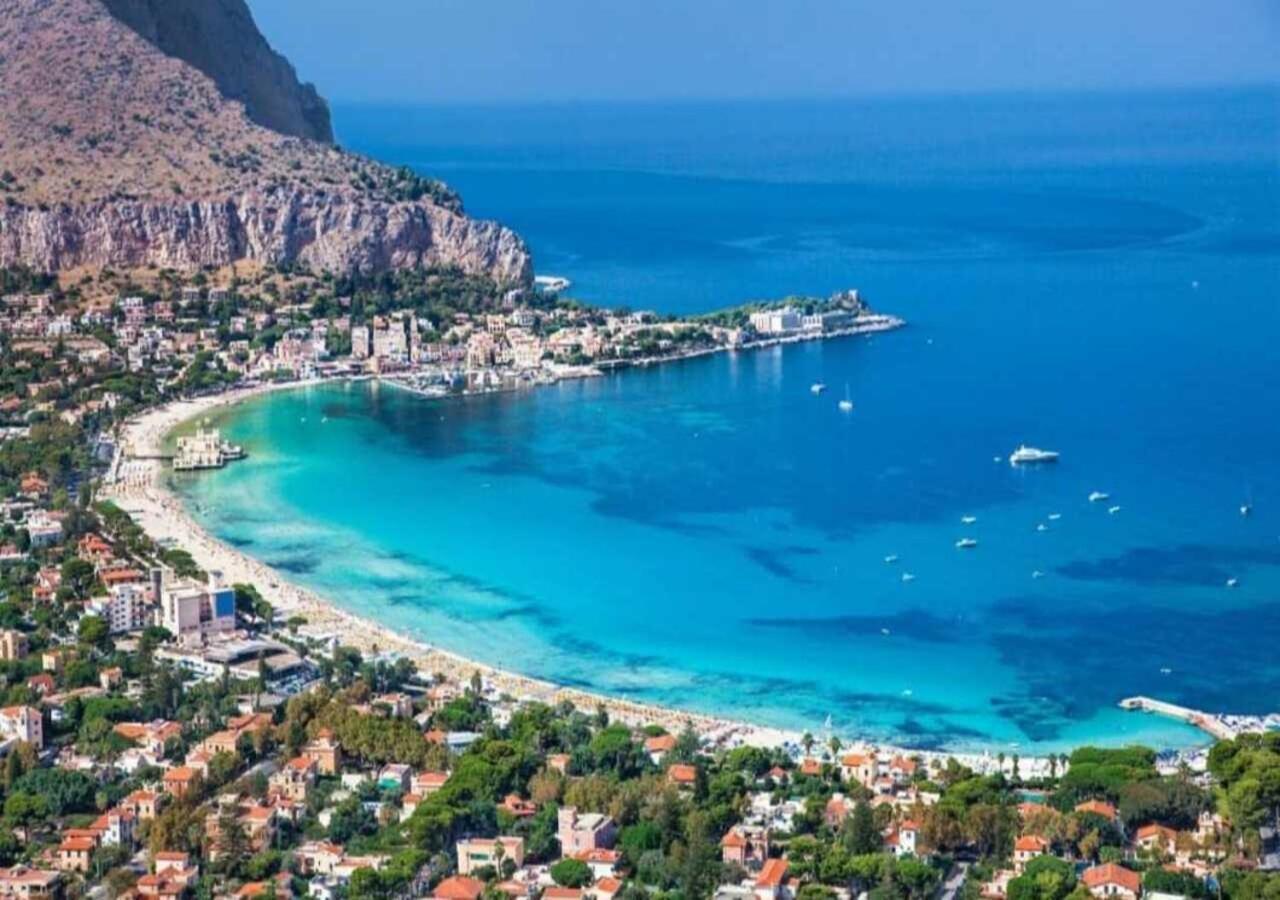 Casa Vacanza A 11 Km Dall'Aeroporto Di Palermo Каріні Екстер'єр фото
